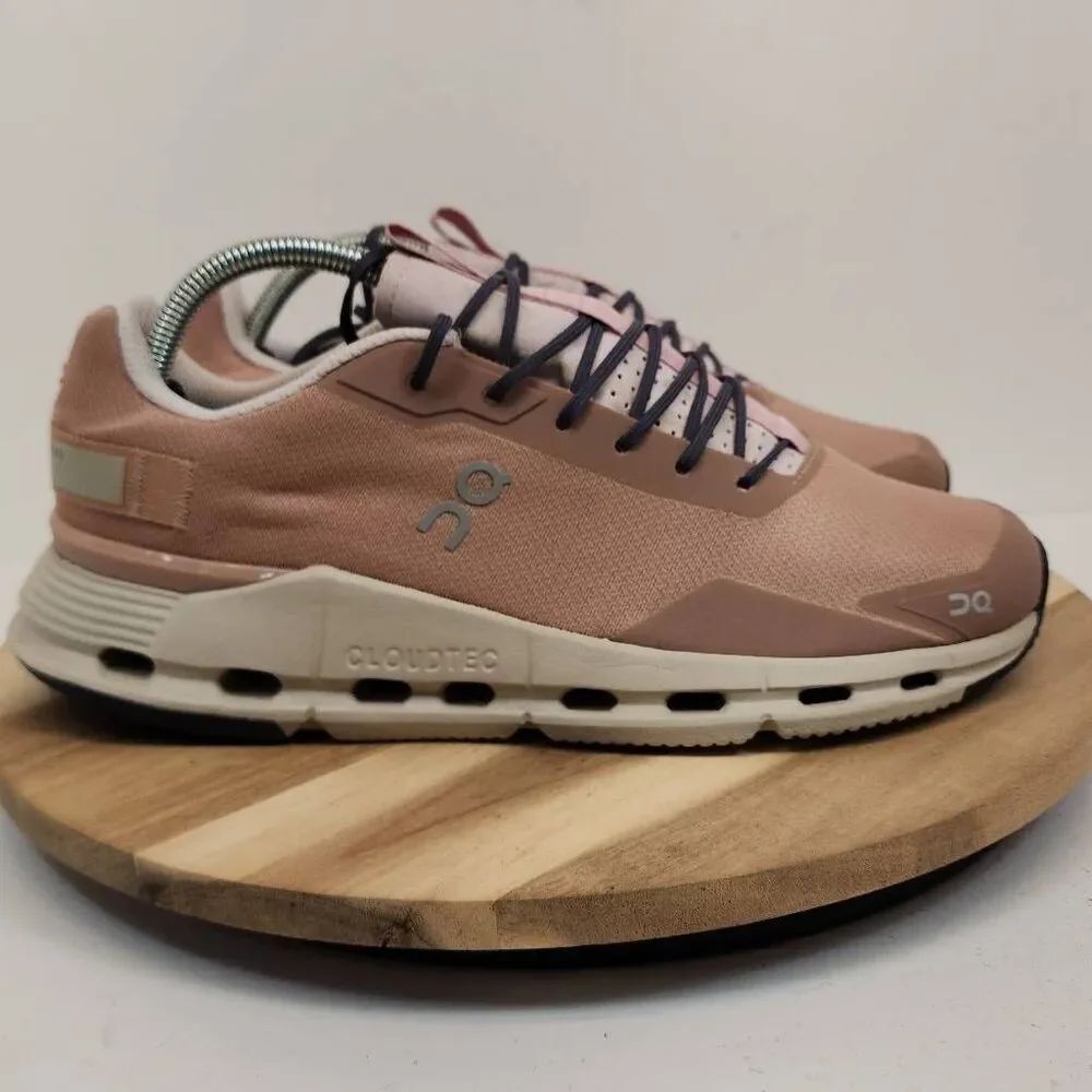 On Running Cloudnova Form Rosebrown / Orchid Women's Size 10.5